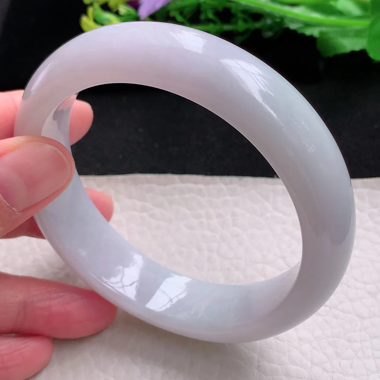 hh大圈口62*16*9轮胎镯 天然缅甸翡翠白月光大气宽边玉镯子