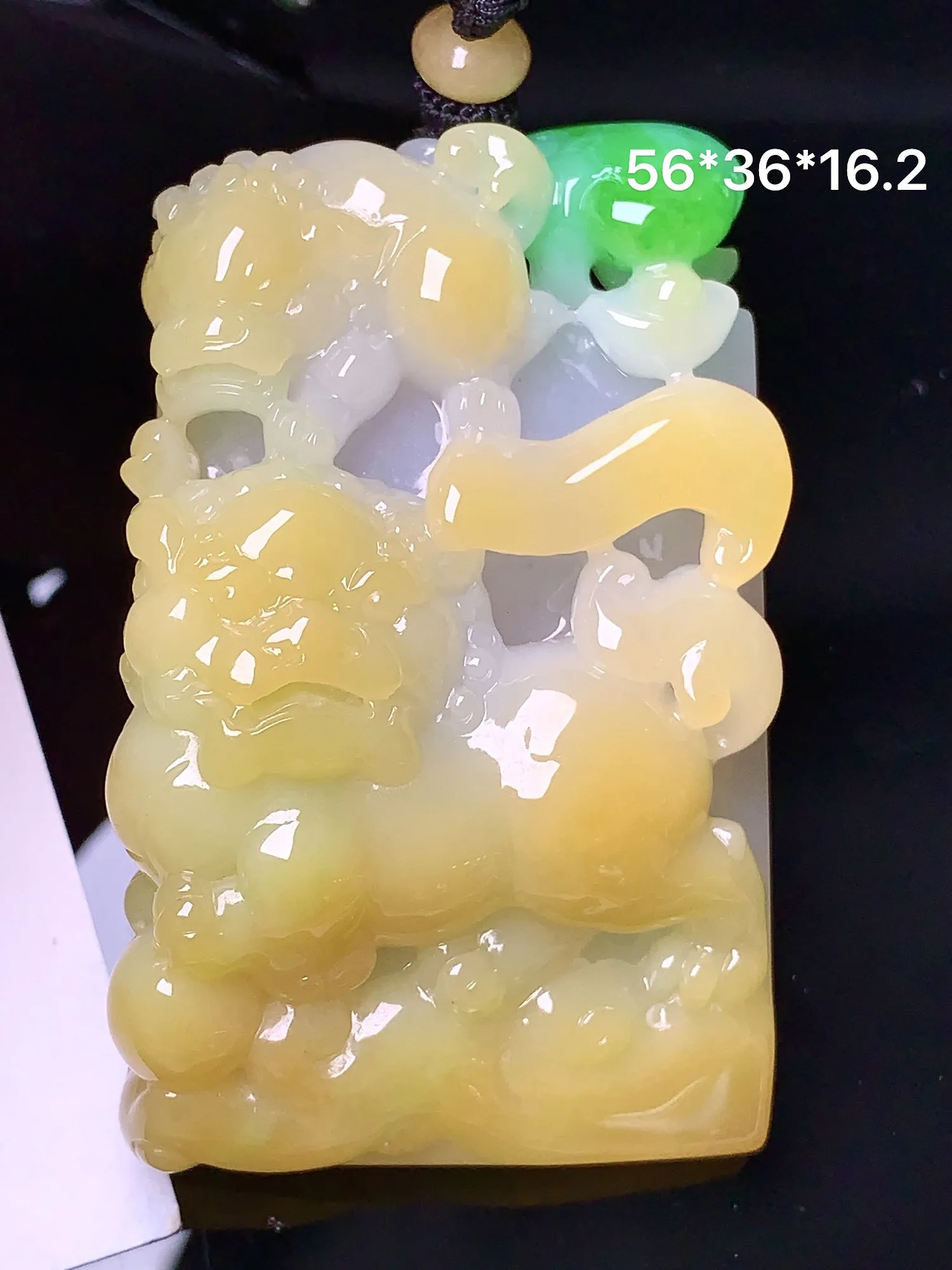 黄翡貔貅吊坠 玉质细腻 色泽清新艳丽 整体尺寸56*36*16.2