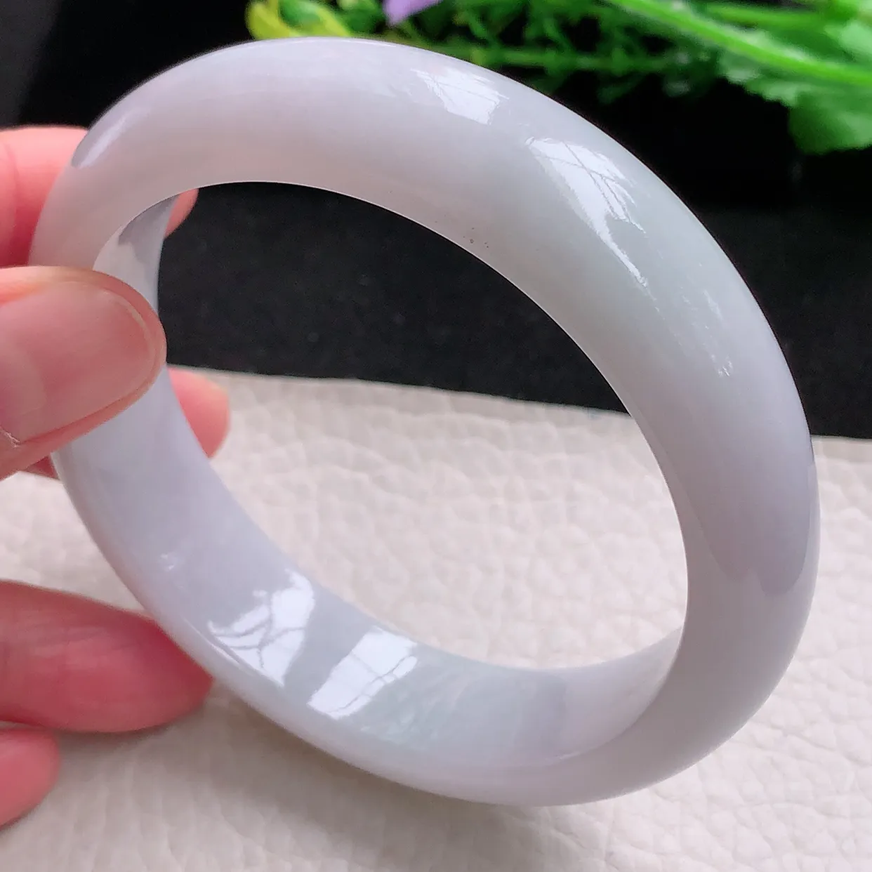 hh大圈口62*16*9轮胎镯 天然缅甸翡翠白月光大气宽边玉镯子