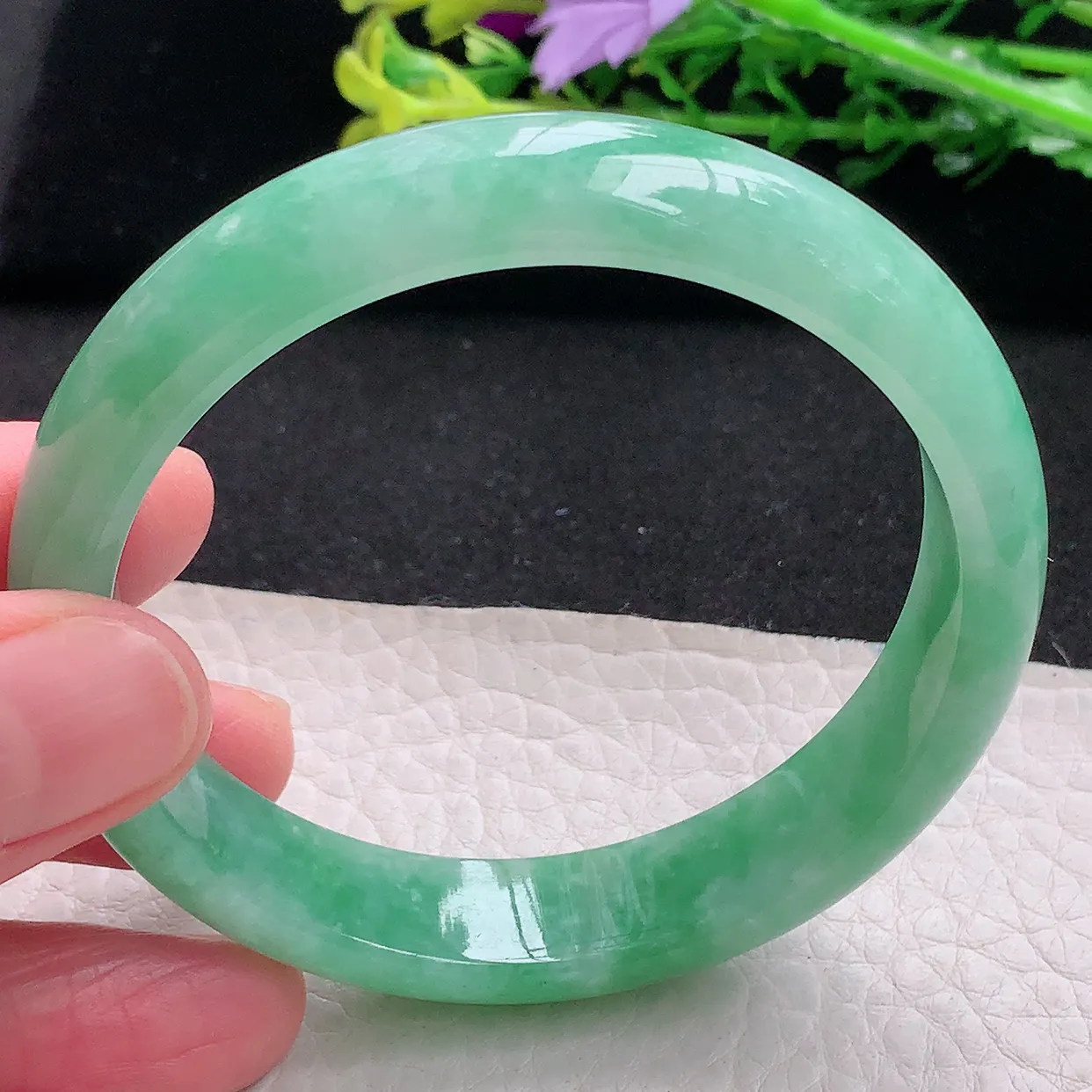 xh自然光57.5*12.8*7平安镯 天然缅甸翡翠冰胶满绿宽边玉镯子