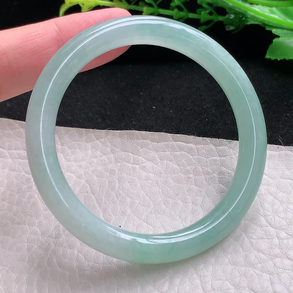 yh小圈口51.5*7.5*8美人镯 天然缅甸翡翠冰绿圆条玉镯子 叮当镯