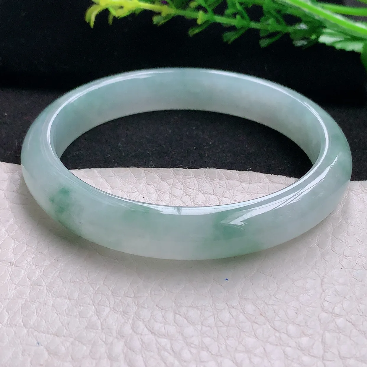 n大圈口60*11*7.5平安镯 天然缅甸翡翠a 货冰飘花宽边玉镯子 玉手环