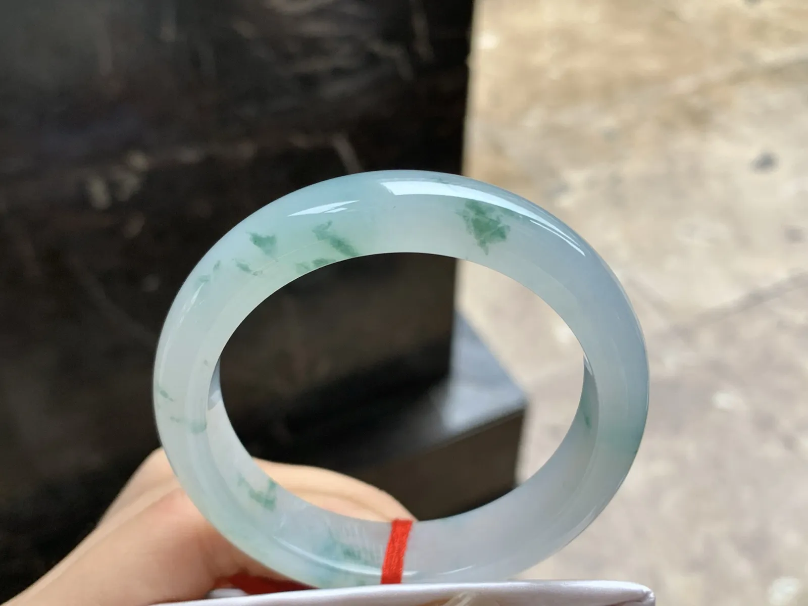 53-13-8.2

蓝花手镯^_^种水足 清新