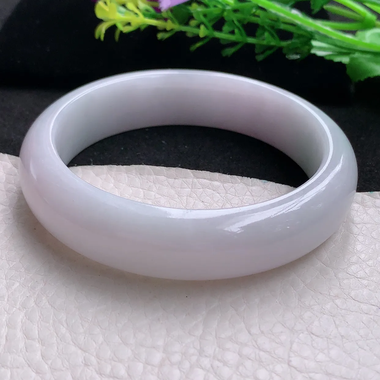 hh大圈口62*16*9轮胎镯 天然缅甸翡翠白月光大气宽边玉镯子