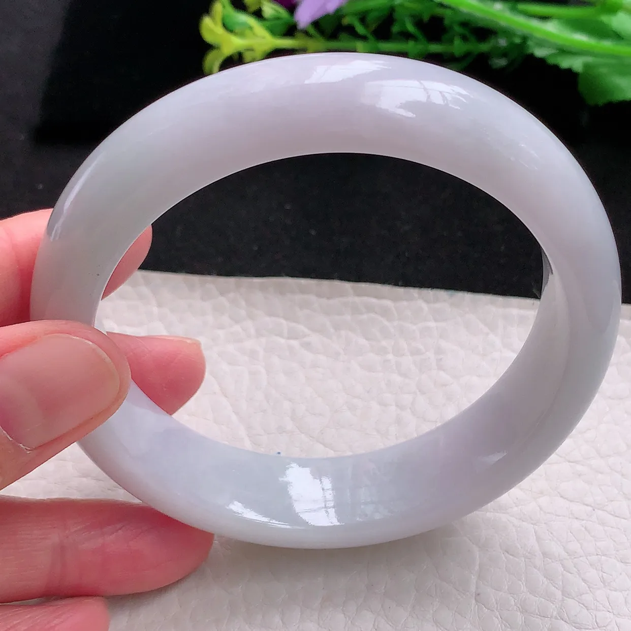 hh大圈口62*16*9轮胎镯 天然缅甸翡翠白月光大气宽边玉镯子