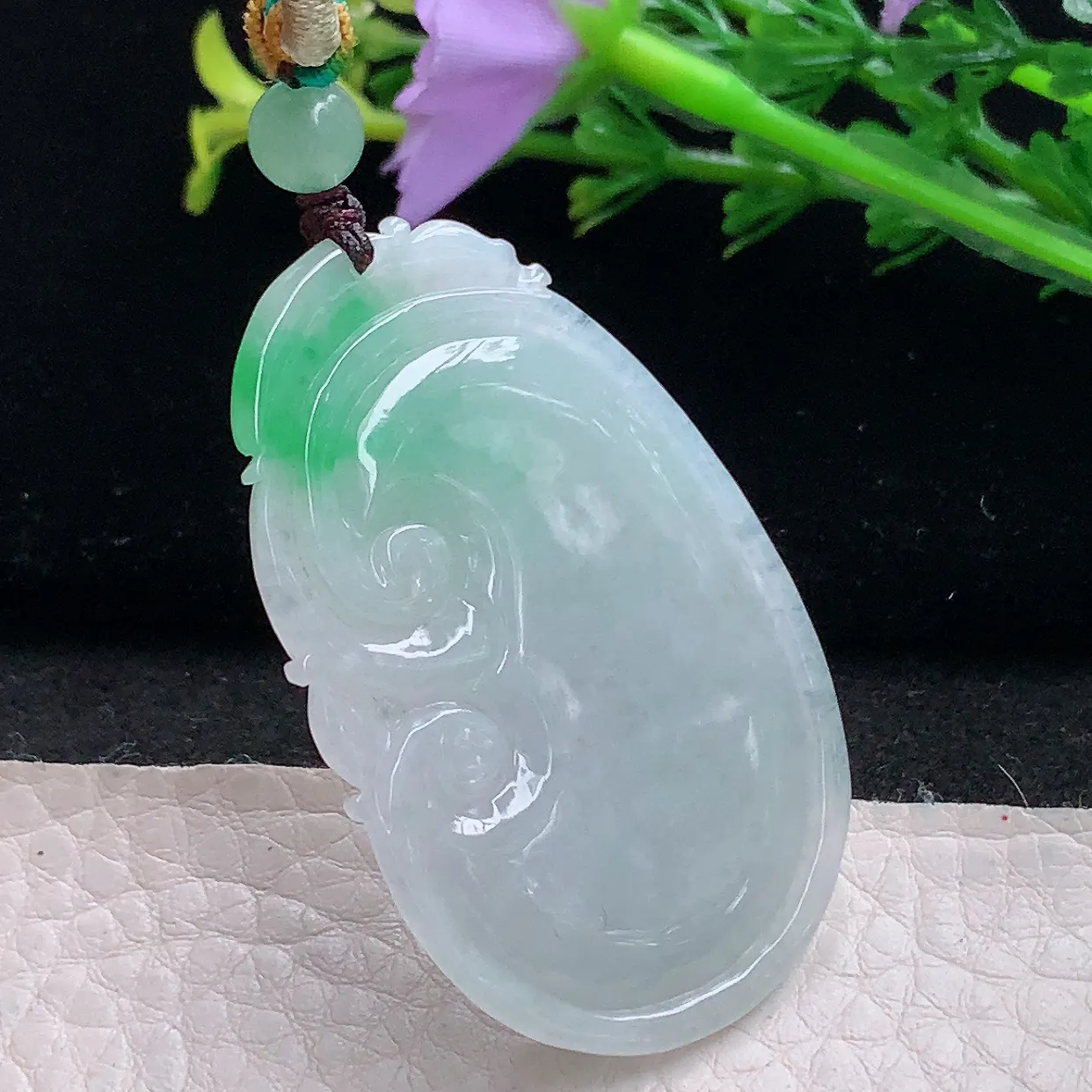 zen自然光48.6*30.6*7.2天然缅甸翡翠飘绿如意 事事顺玉吊坠 毛衣坠