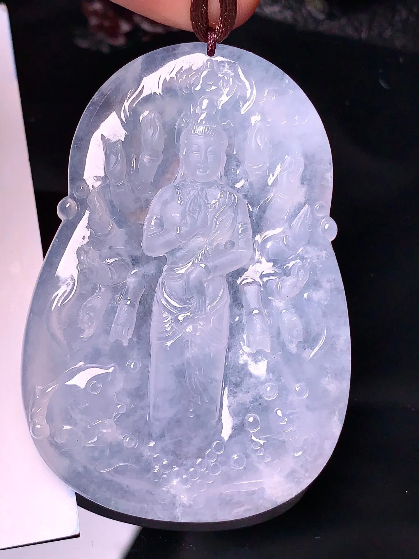 冰种千手观音菩萨吊坠 玉质细腻 色泽清新艳丽 整体尺寸62.8*43.3*6.2