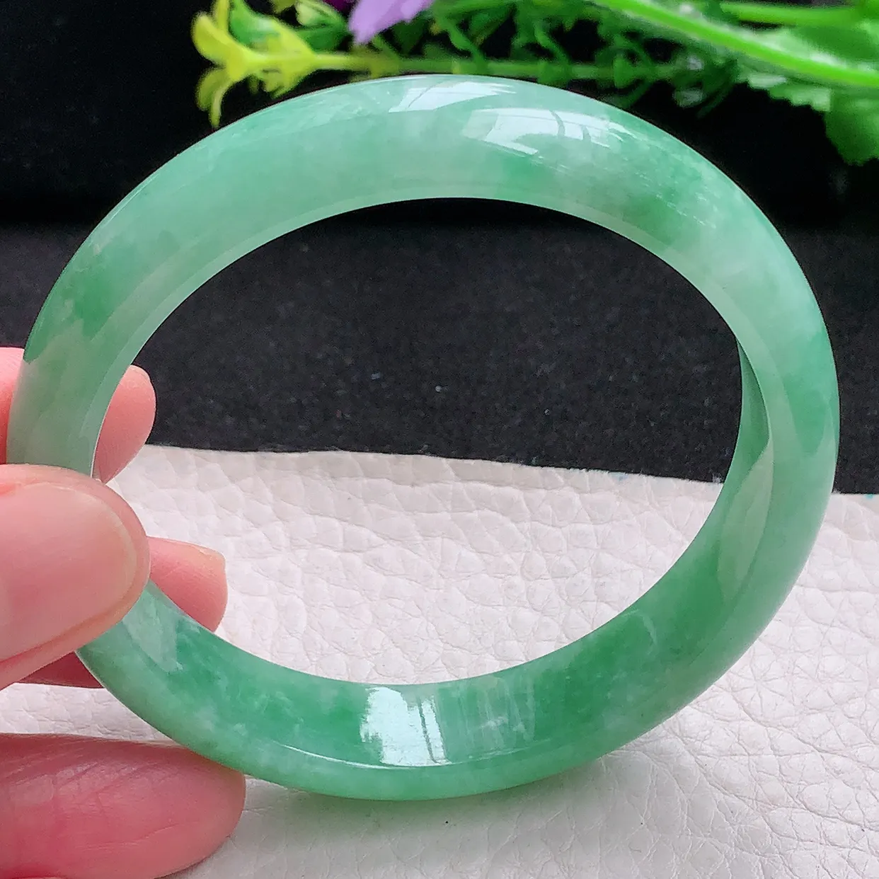 xh自然光57.5*12.8*7平安镯 天然缅甸翡翠冰胶满绿宽边玉镯子