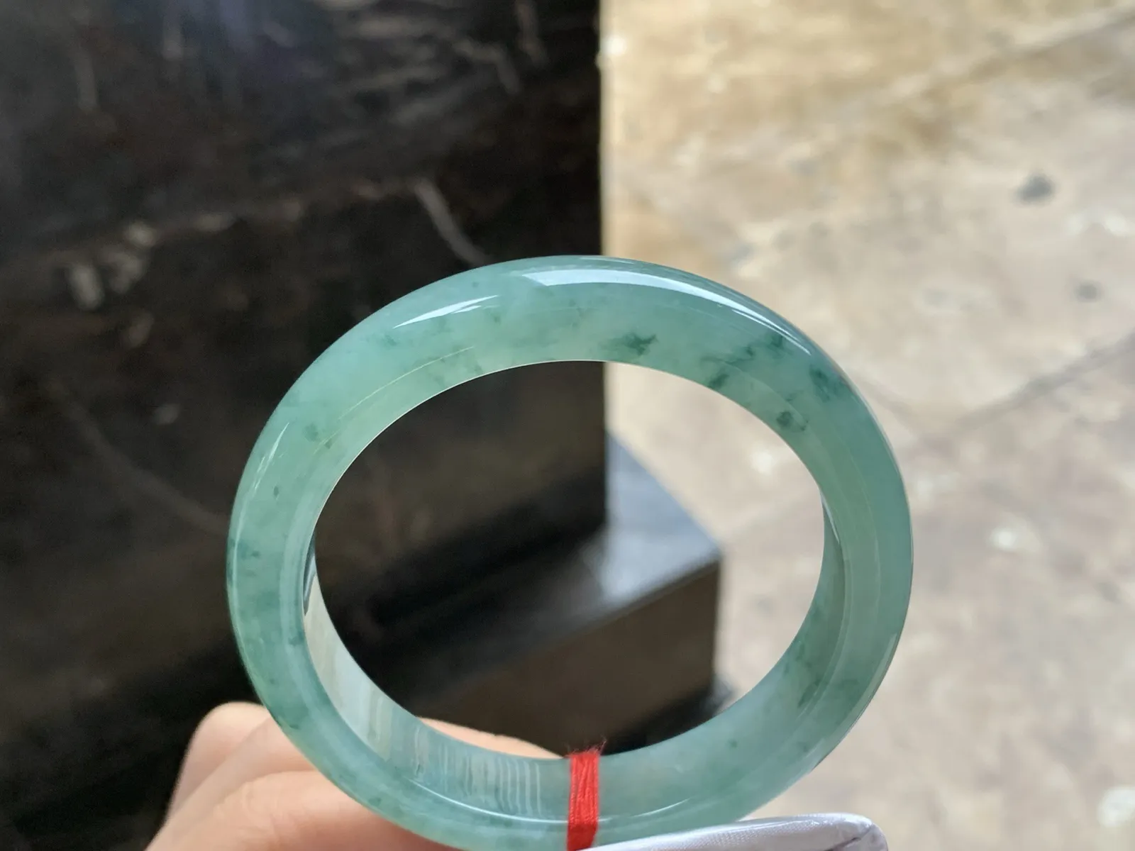 57.5-12.7-8.5

蓝花手镯^_^种水足 飘花灵韵