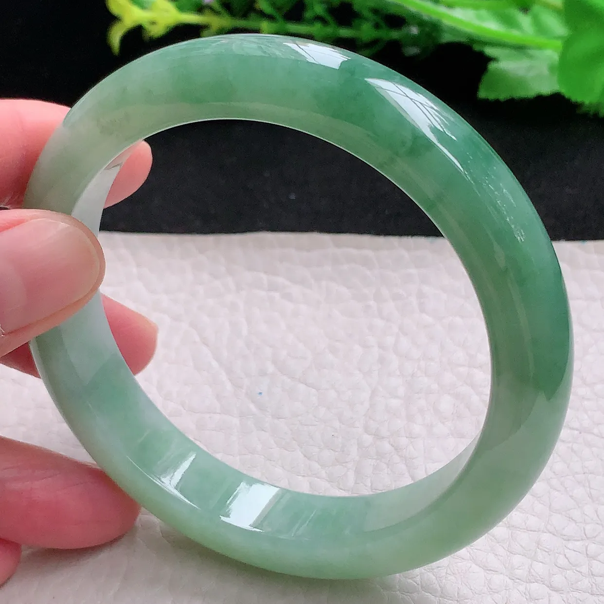 yh丈圈口60*12.7*8.8平安镯 天然缅甸翡翠冰胶半山水宽边玉镯子