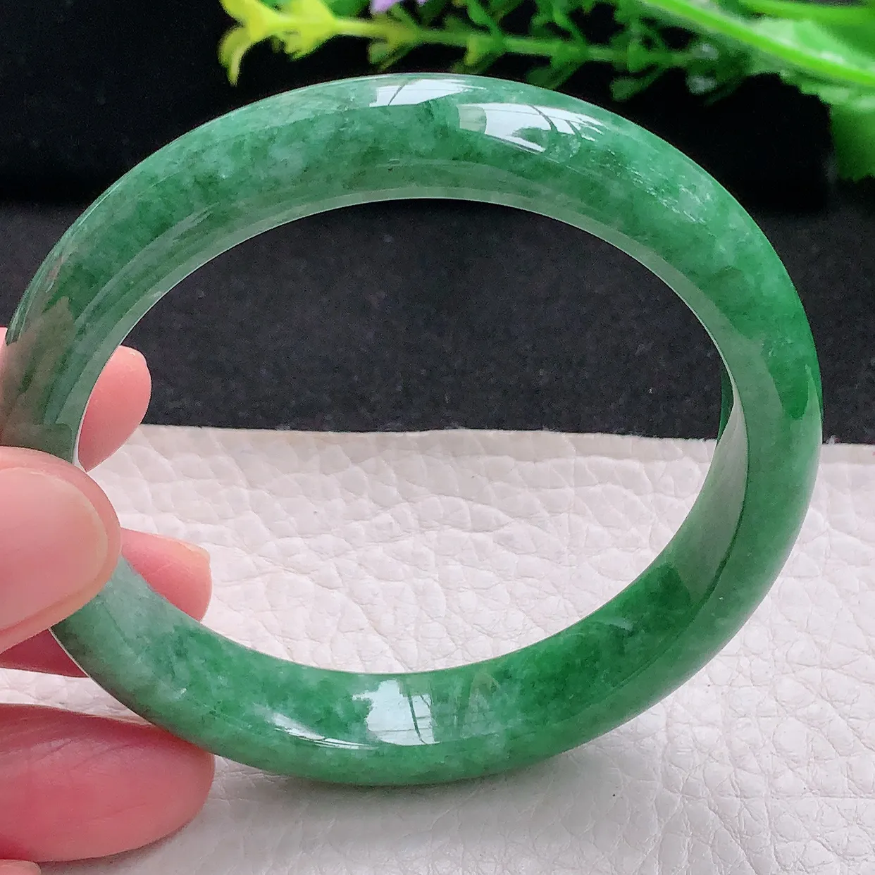 N自然光57*11.8*7.8平安镯 天然缅甸翡翠a 货满绿宽边玉镯子 玉手环