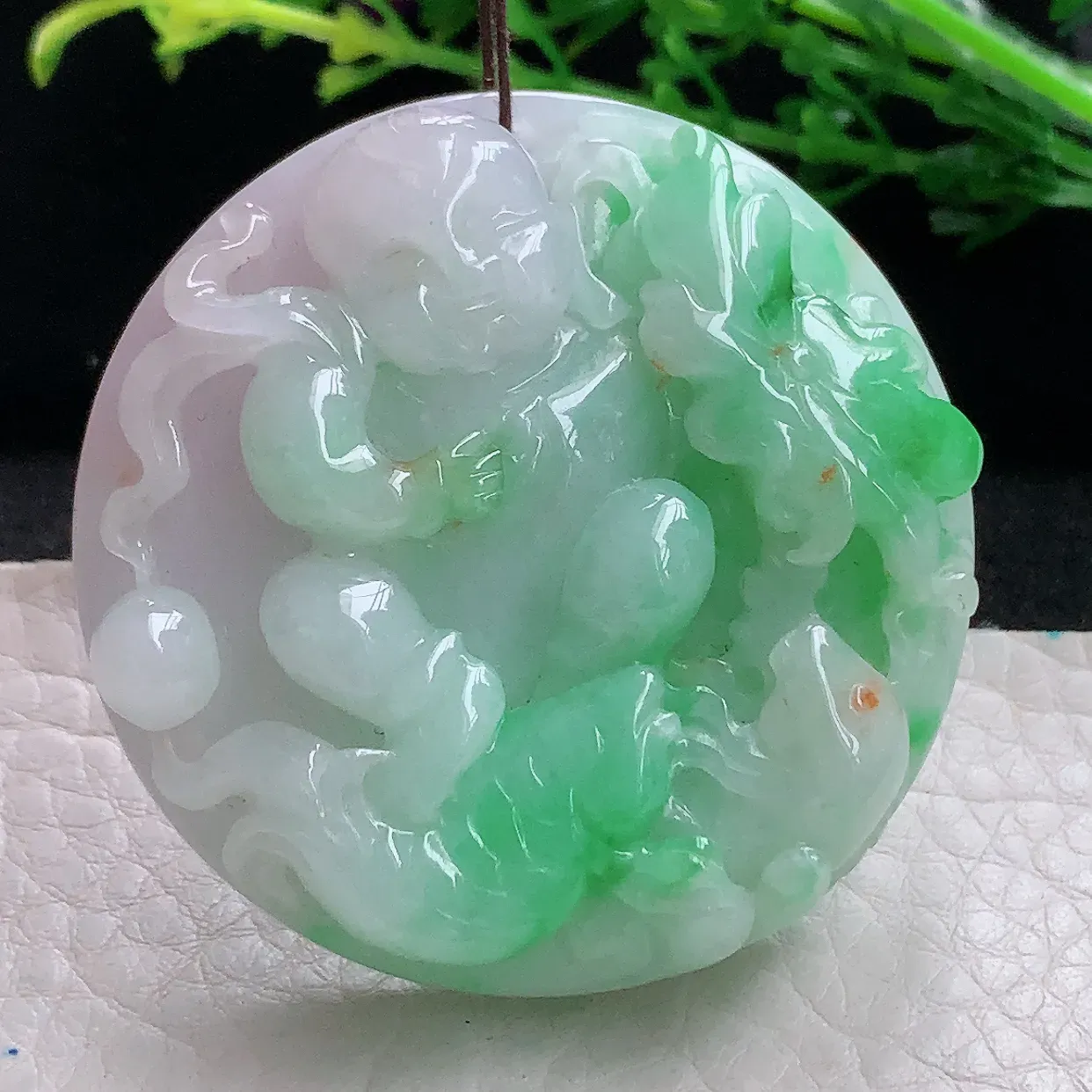 zen自然光47*12.6天然缅甸翡翠飘绿莲年有余 宝宝佛玉吊坠 毛衣坠