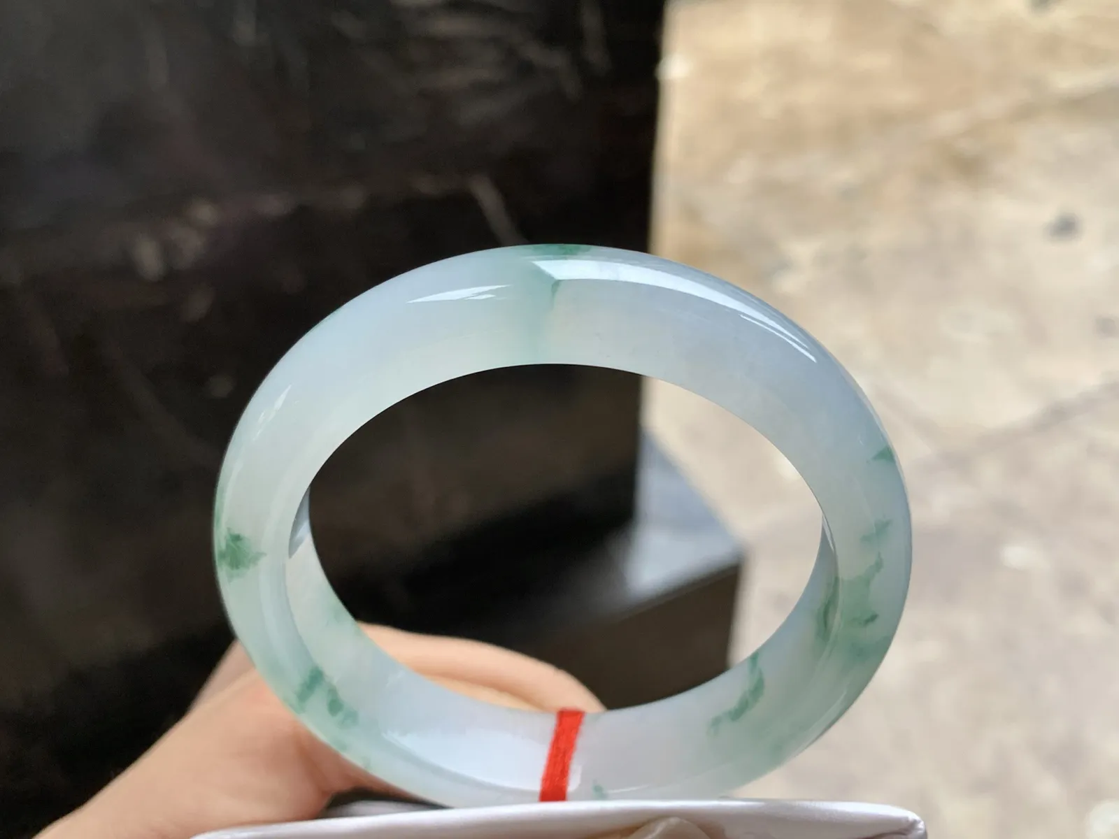 53-13-8.2

蓝花手镯^_^种水足 清新