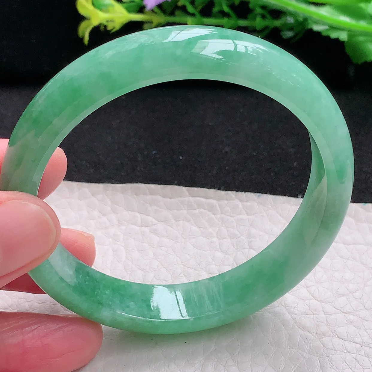 xh自然光57.5*12.8*7平安镯 天然缅甸翡翠冰胶满绿宽边玉镯子