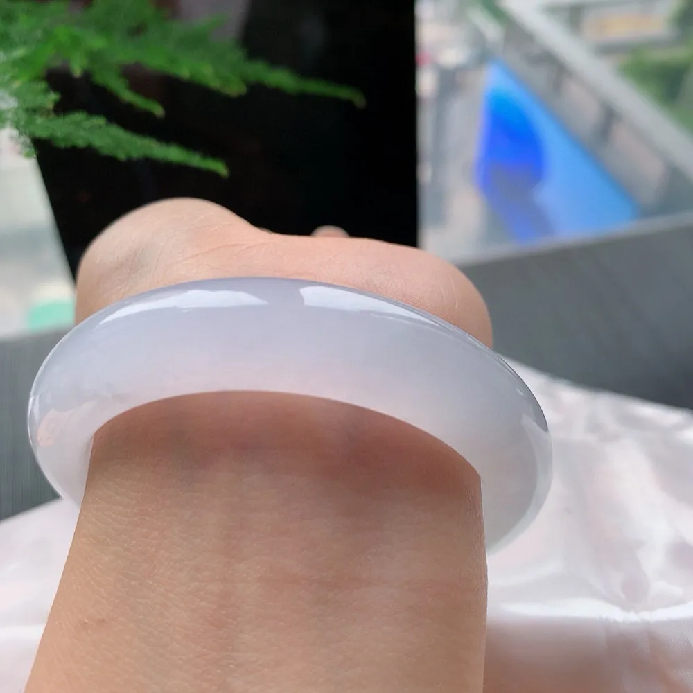 正圈高冰春彩 无瑕 尺寸:53.8/12.6/8.7 种色俱佳🥰🥰