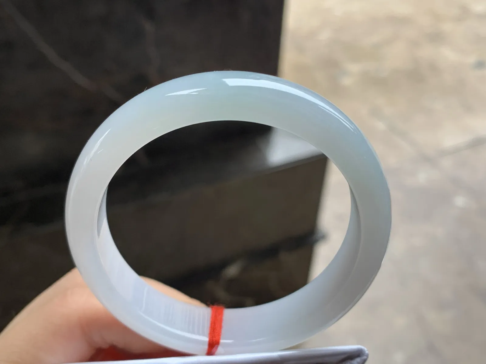 55-13-7.5

晴底手镯^_^清新细腻