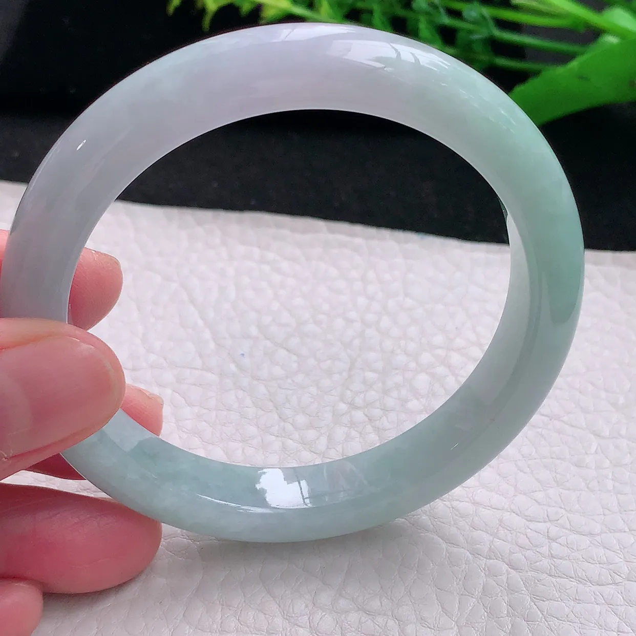 n自然光58*11*8.5平安镯 天然缅甸翡翠a 货清新宽边玉镯子 玉手环