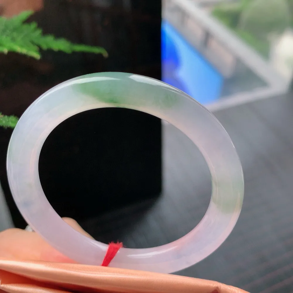 圆条高冰飘花 无瑕 尺寸:50.6/8.4/8.7 花美 种水好