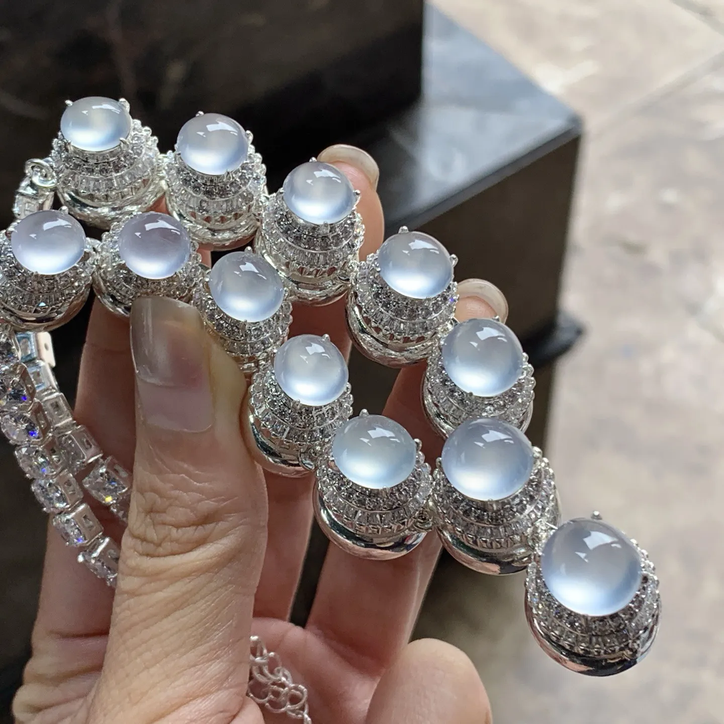 高冰蛋面套链^_^种水透亮 荧光十足 饱满