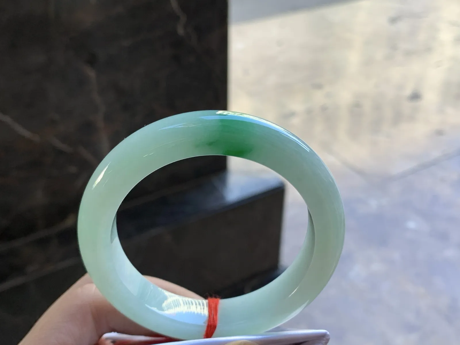 56.5-12.5-9.6

带色手镯^_^色阳