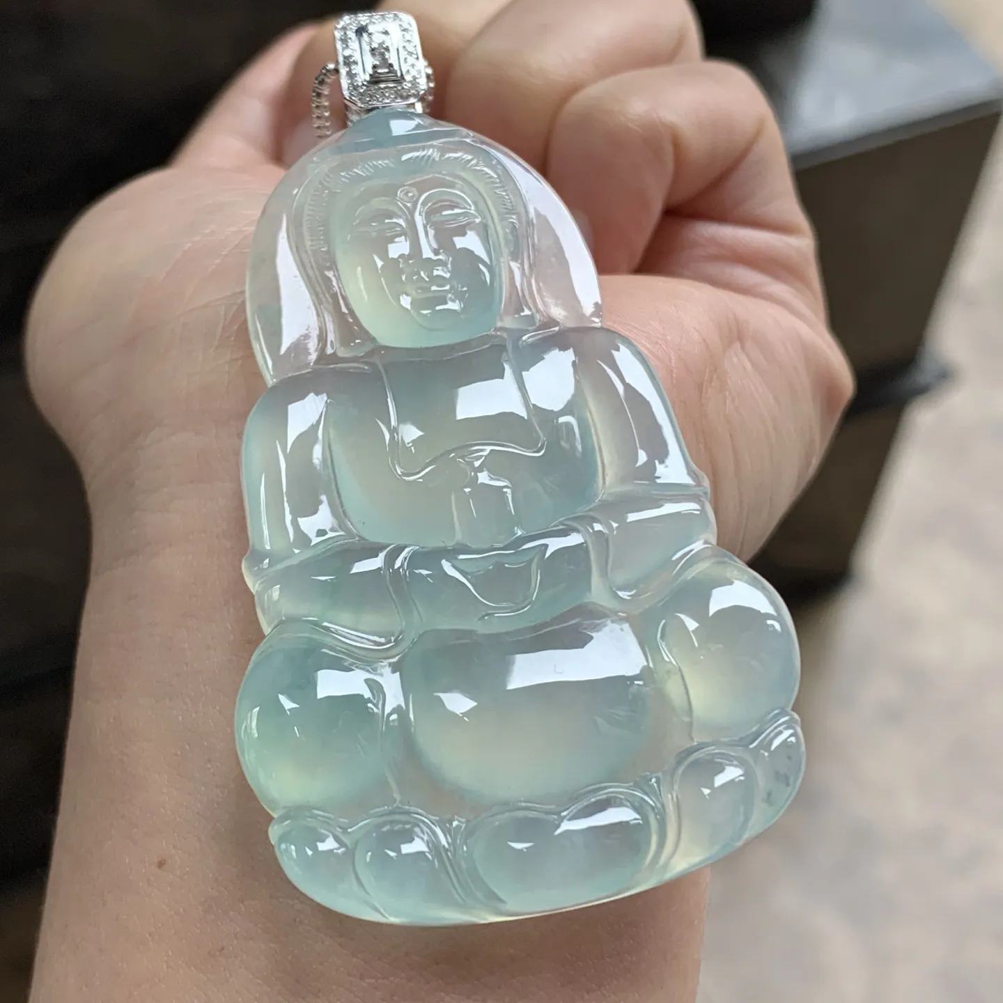 金扣冰晴水观音^_^冰透荧光十足