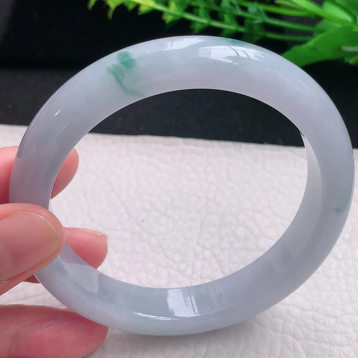 ll大圈口62.5*12.3*8.8平安镯 天然缅甸翡翠a 货冰飘花宽边玉镯子