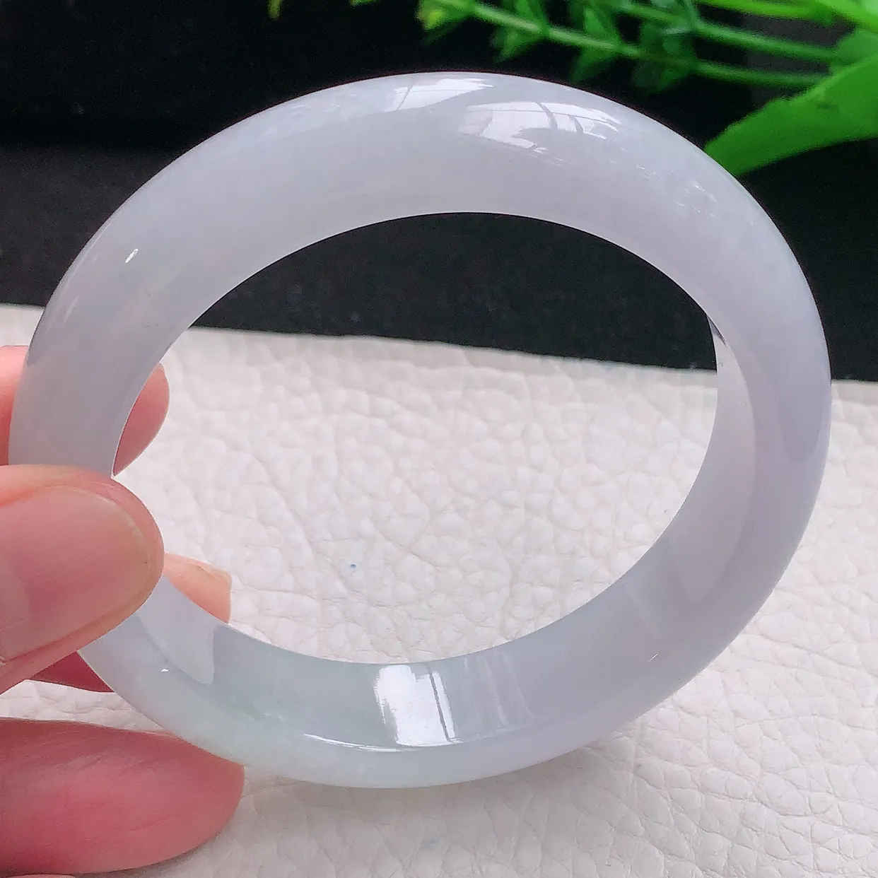 js自然光58*13.5*8.5平安镯 天然缅甸翡翠a 货冰纯宽边玉镯子