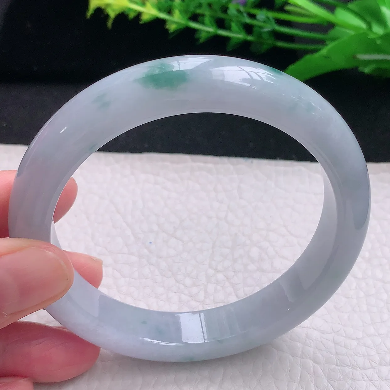 ll大圈口62.5*12.3*8.8平安镯 天然缅甸翡翠a 货冰飘花宽边玉镯子