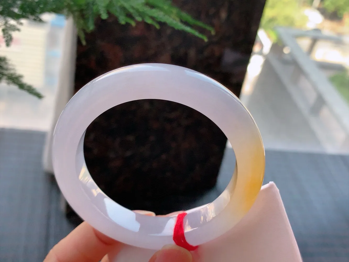 正圈高冰黄翡 无瑕 尺寸:55.5/12.1/9.5 种色俱佳️️