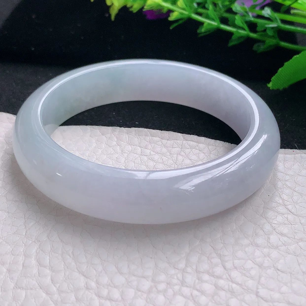 js自然光58*13.5*8.5平安镯 天然缅甸翡翠a 货冰纯宽边玉镯子