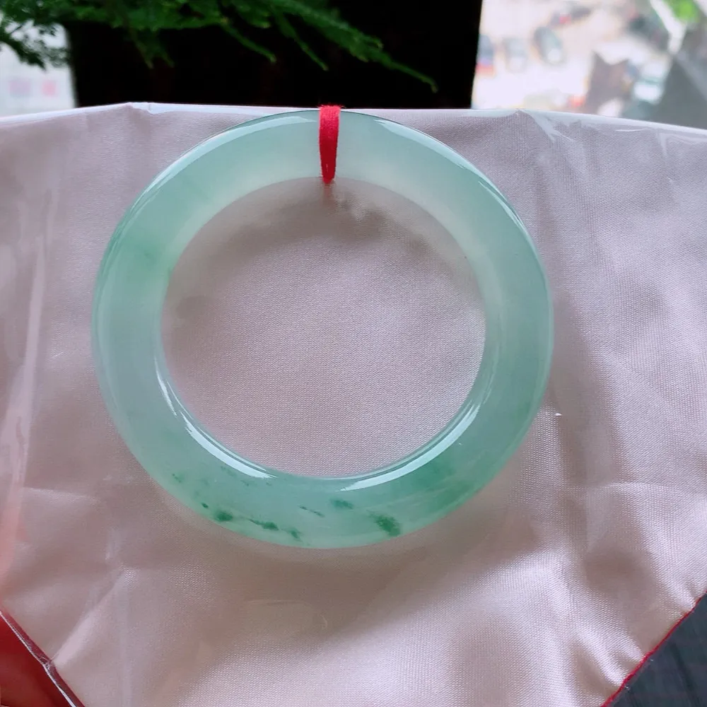 圆条冰玻绿花 无瑕 尺寸:57.8/12.1 胶感十足