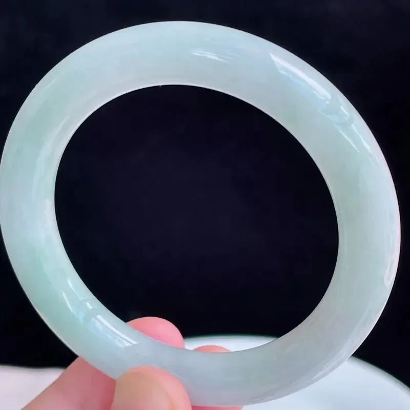 53圈好种水玉石天然翡翠A货水润有种有色飘绿手镯53.44g