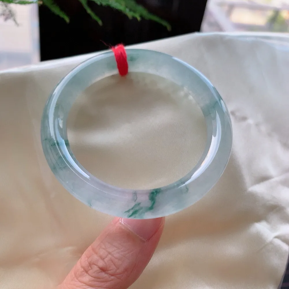 圆条冰玻飘花 无瑕 尺寸:52.6/9.3 花美 种水好️️