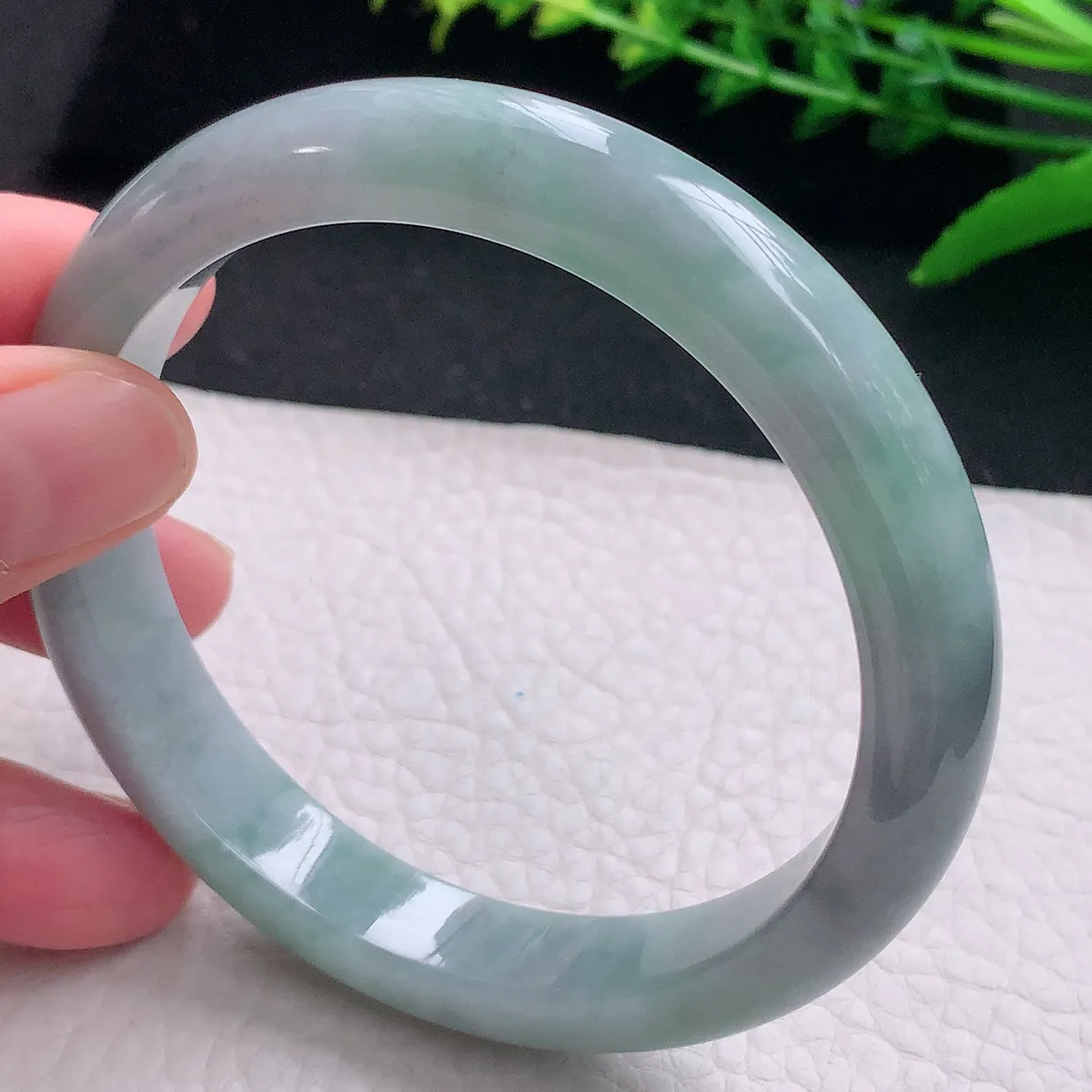 js大圈口61*11.3*8平安镯 天然缅甸翡翠a 货韵味宽边玉镯子