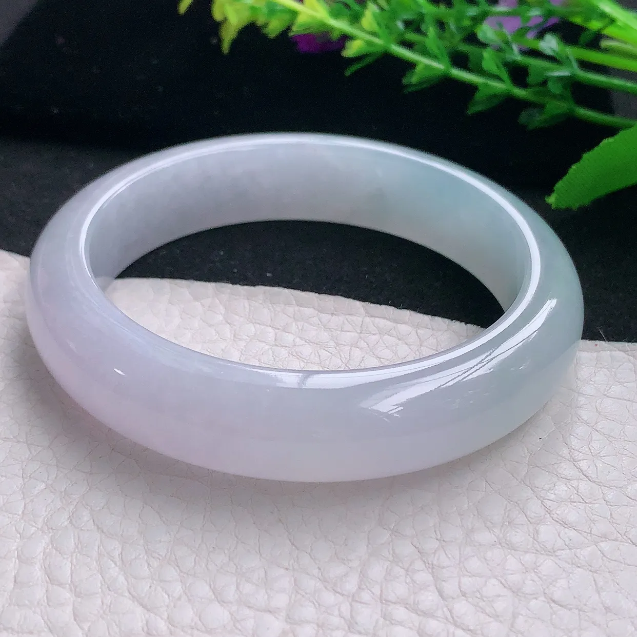 js自然光58*13.5*8.5平安镯 天然缅甸翡翠a 货冰纯宽边玉镯子