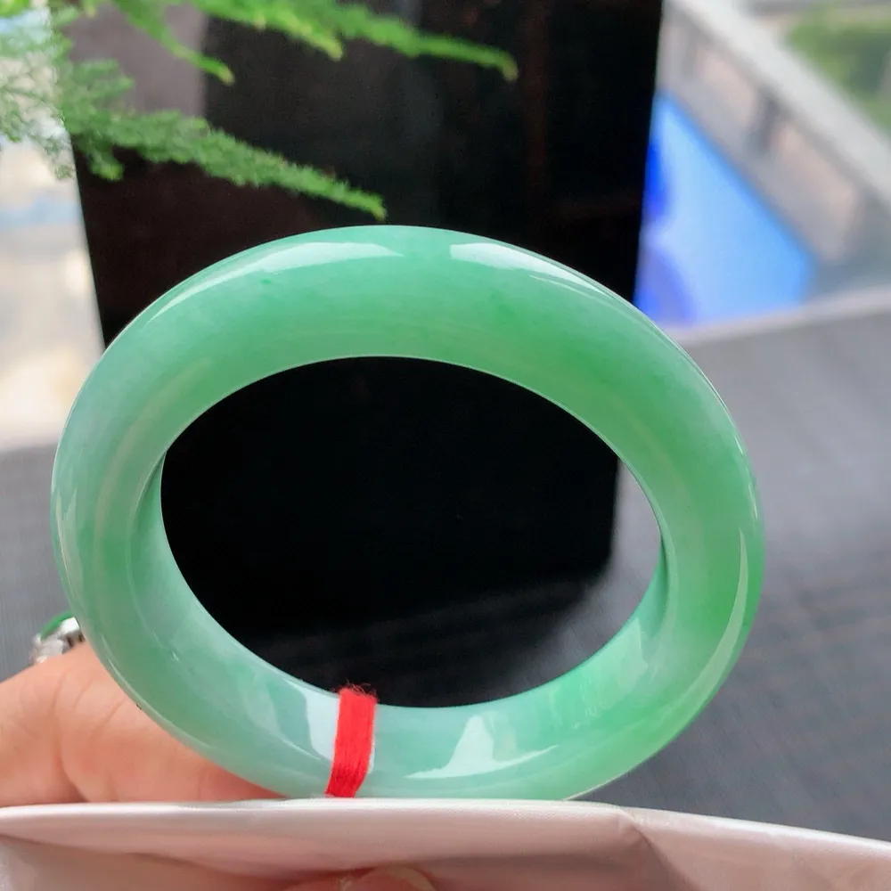 正圈满绿 无瑕 尺寸:54.1/13.1/10 满色