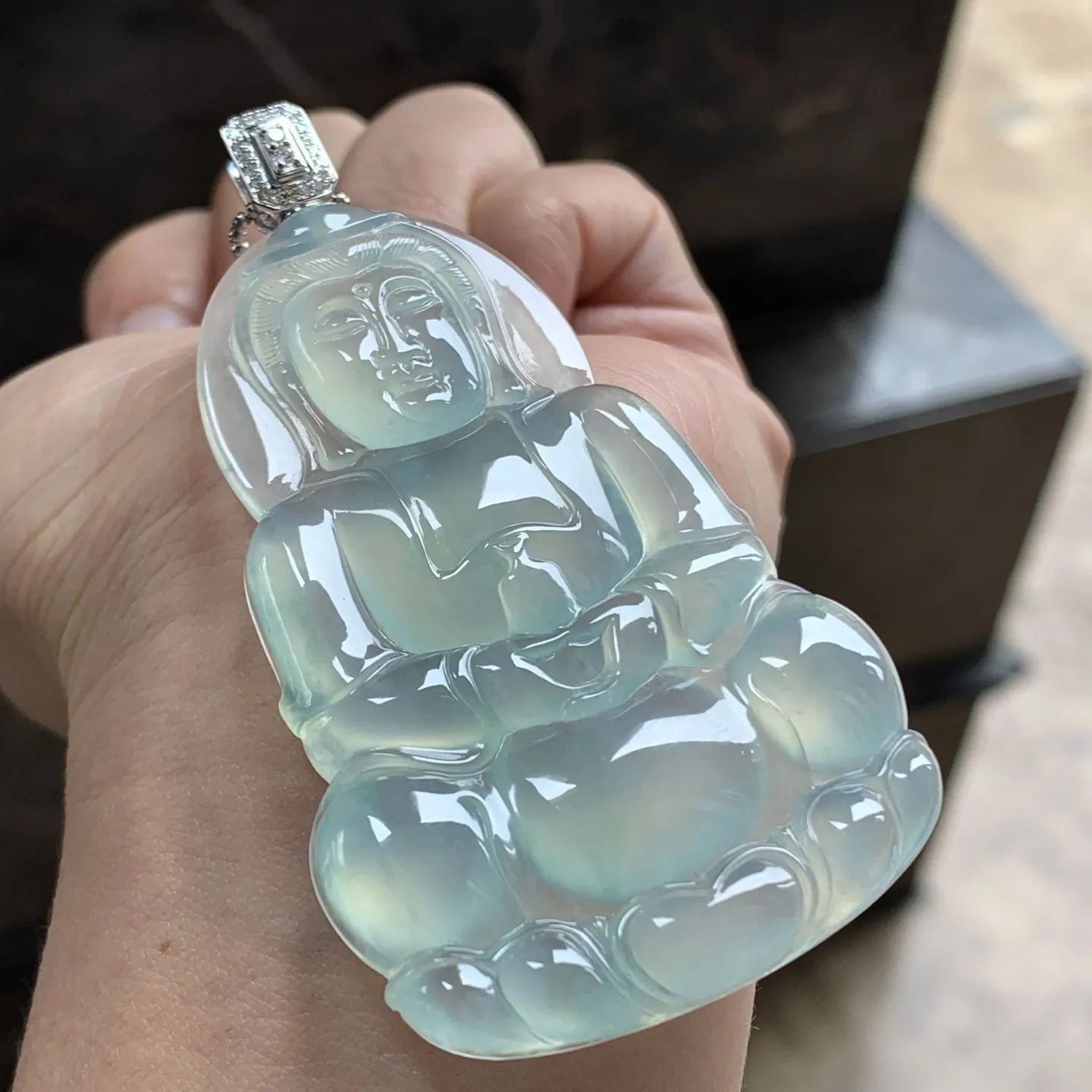 金扣冰种晴水观音^_^尺寸66.2