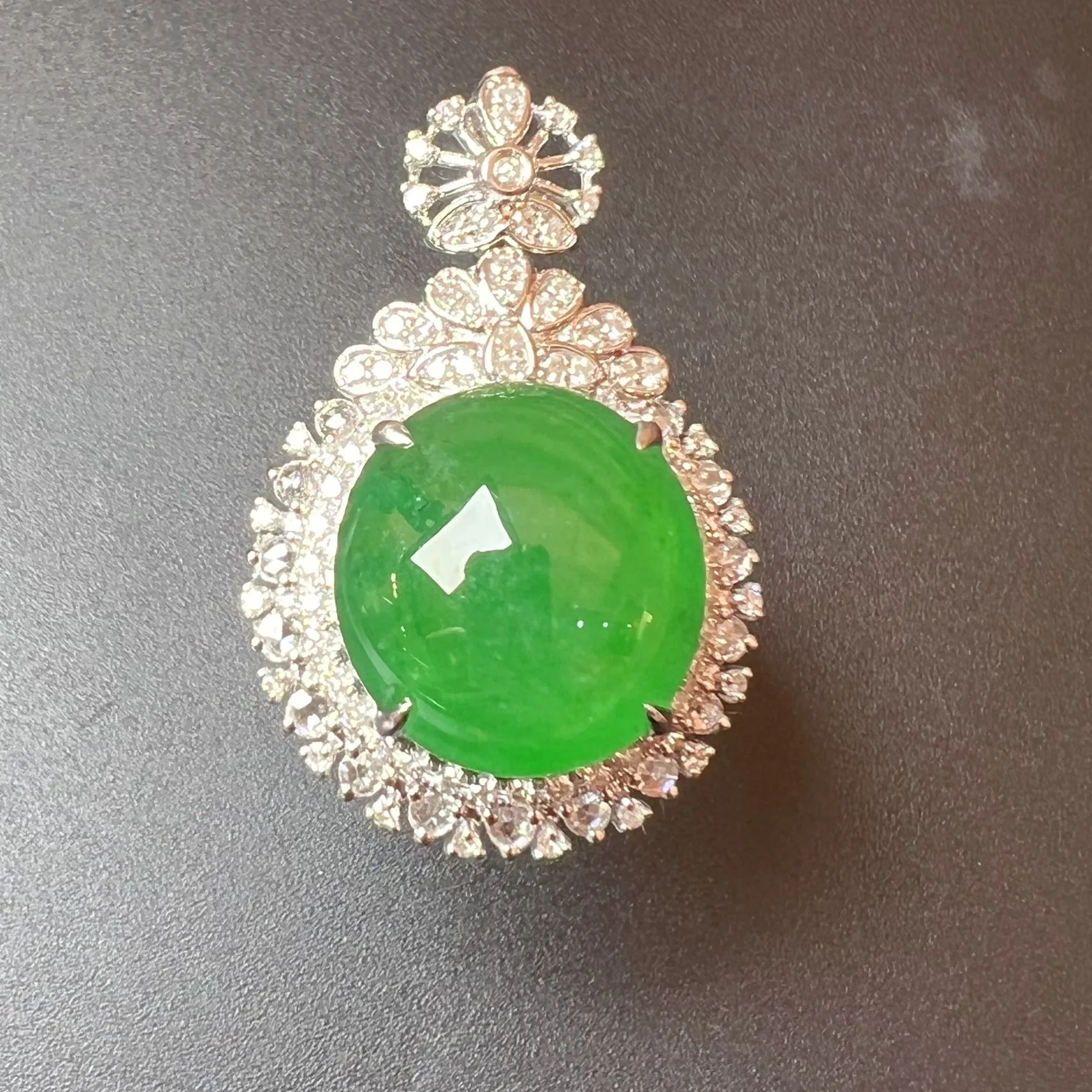 满绿双用款：戒指+坠种色俱佳，整体尺寸31.7*20.8*14.2 裸石尺寸14.8*14.1*