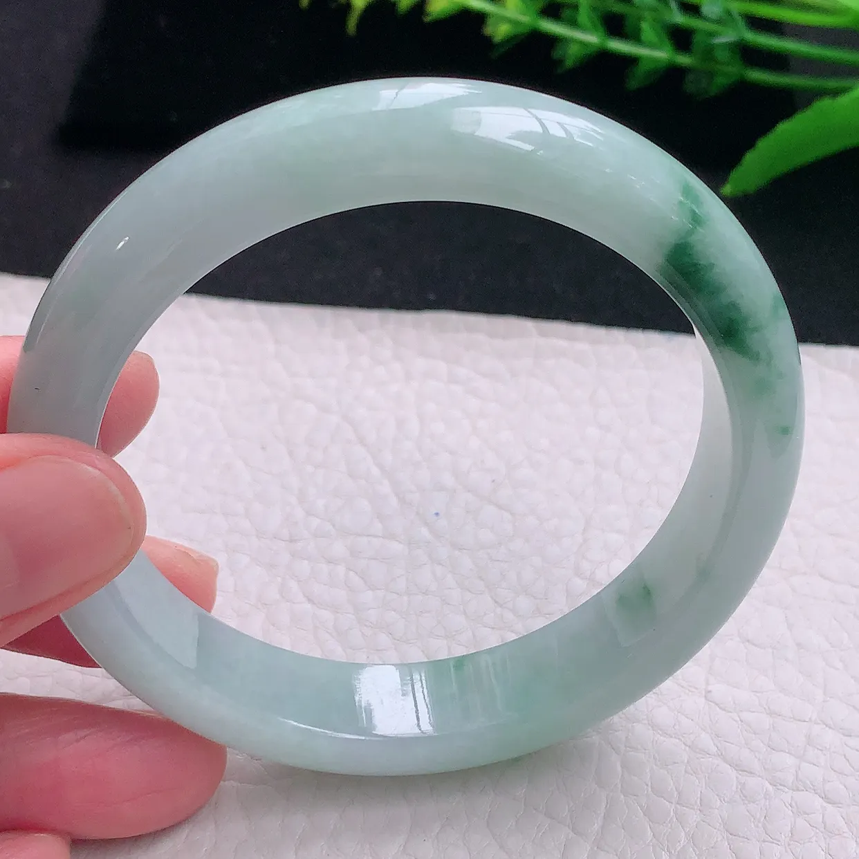 ll大圈口60*12.8*7.8平安镯 天然缅甸翡翠a 货冰飘花宽边玉镯子