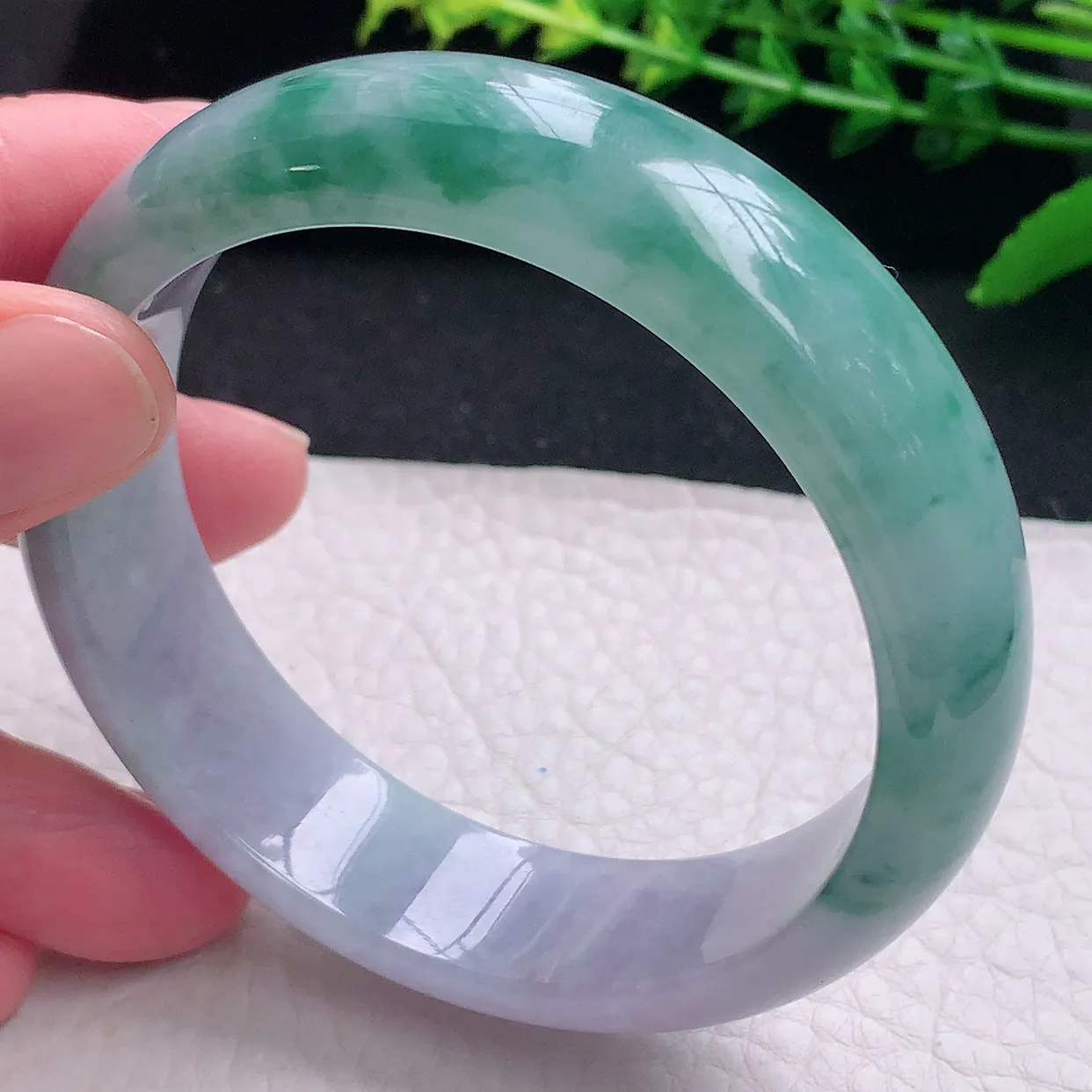 hh自然光58.5*16.5*7.6轮胎镯 特色天然缅甸翡翠a 货春带彩宽边玉镯子