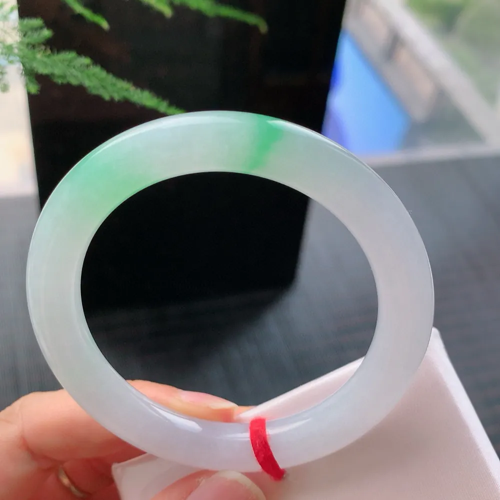 圆条冰阳绿 无瑕 尺寸:53.1/8.5/9.1 色好🥰🥰