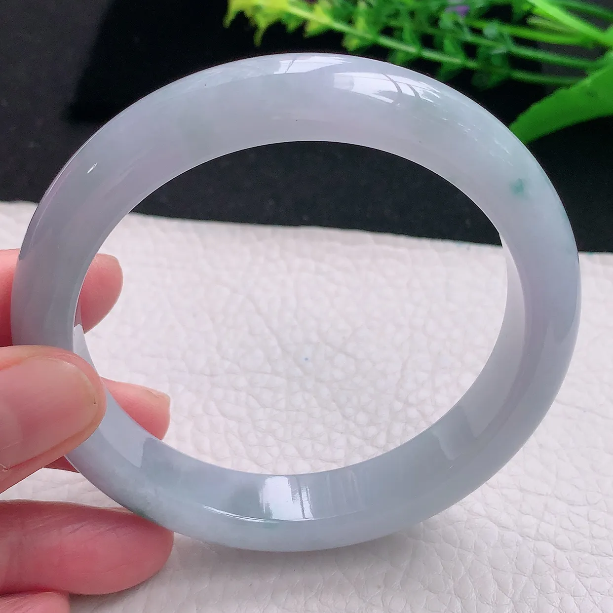 ll大圈口62.5*12.3*8.8平安镯 天然缅甸翡翠a 货冰飘花宽边玉镯子