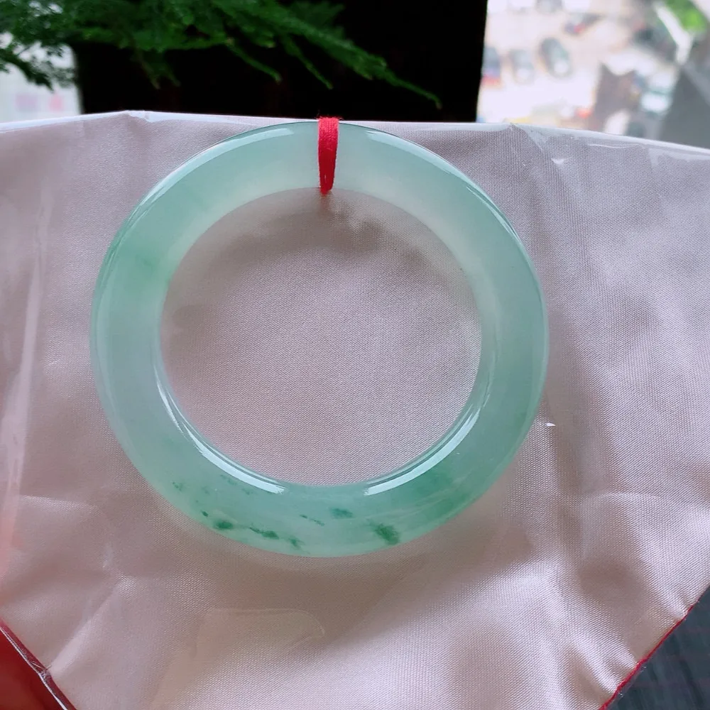 圆条冰玻绿花 无瑕 尺寸:57.8/12.1 胶感十足