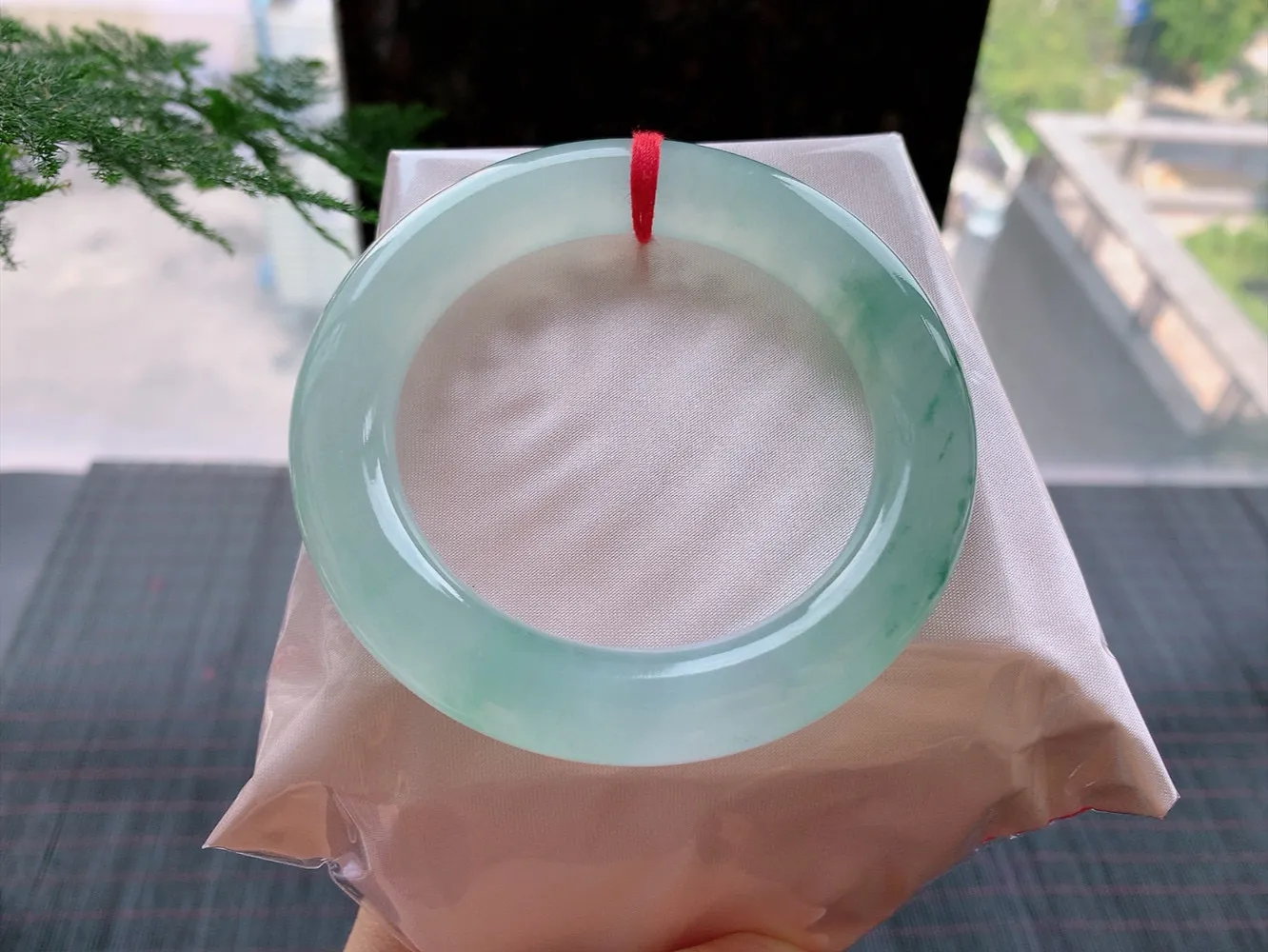 圆条冰玻绿花 无瑕 尺寸:57.8/12.1 胶感十足