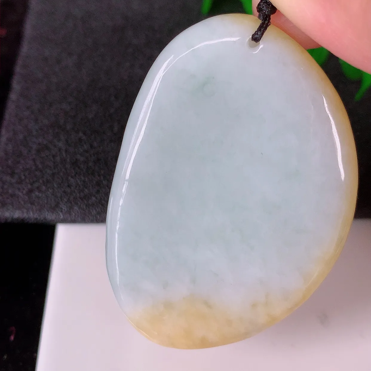 自然光实拍，冰润黄翡双彩翡翠逍遥布袋佛吊坠，代代有钱，水足丰盈，盈满欢喜，配戴送礼佳品！#41.2