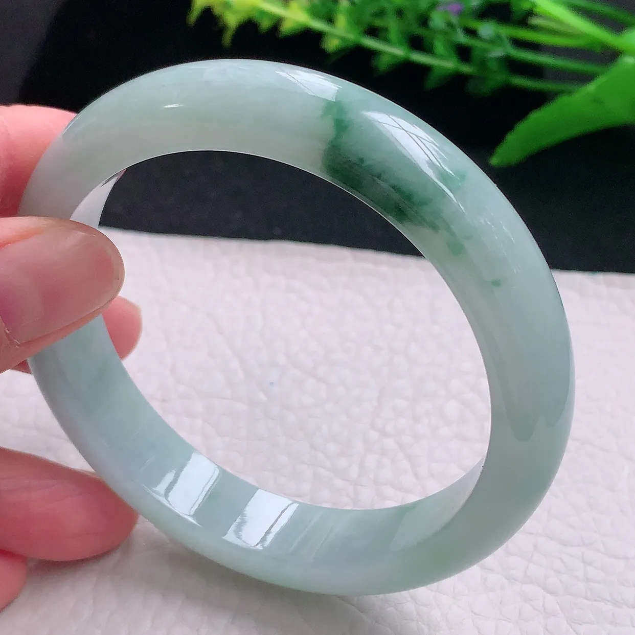 ll大圈口60*12.8*7.8平安镯 天然缅甸翡翠a 货冰飘花宽边玉镯子