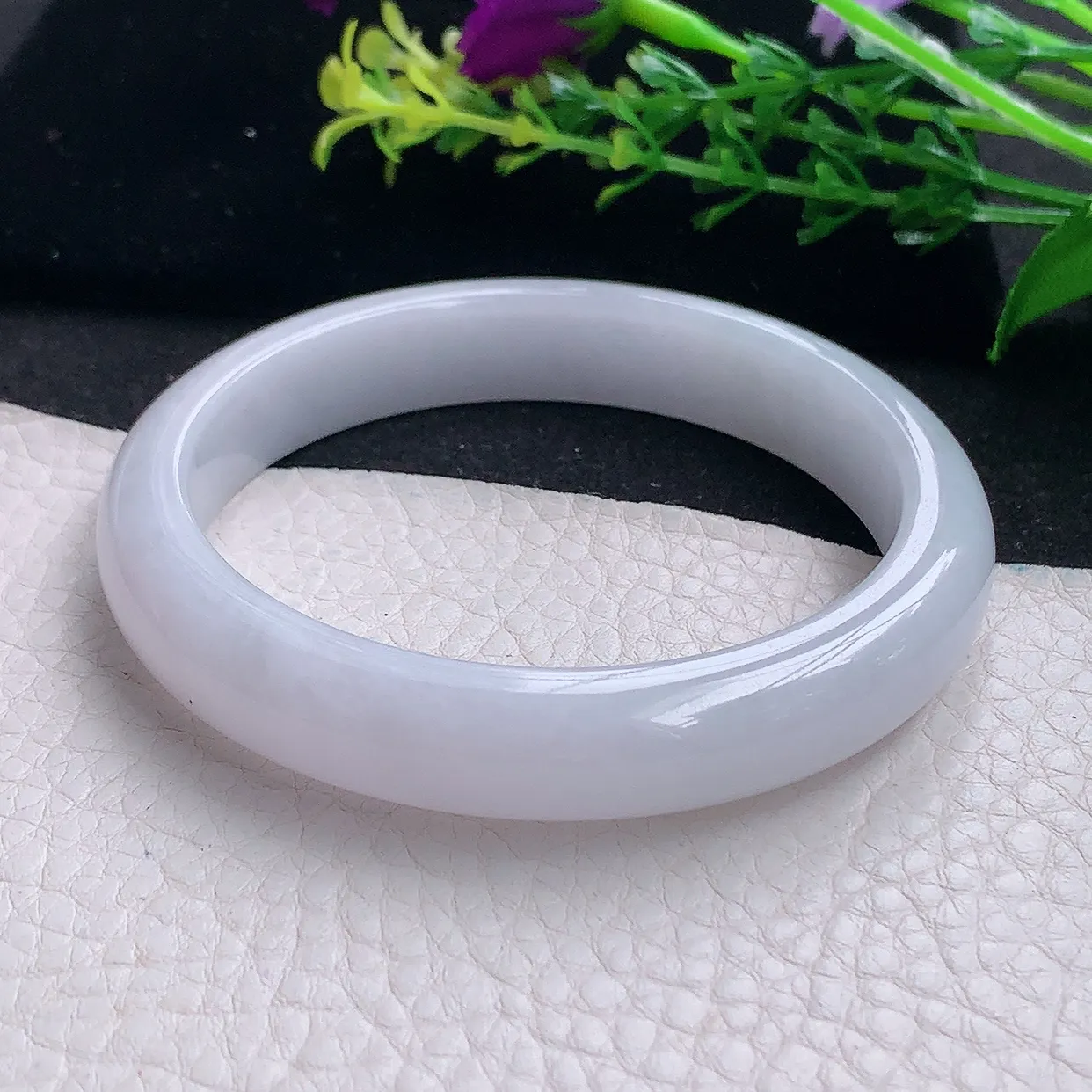 z大圈口60*11.8*8.2平安镯 天然缅甸翡翠a 货白月光宽边玉镯子 玉手环