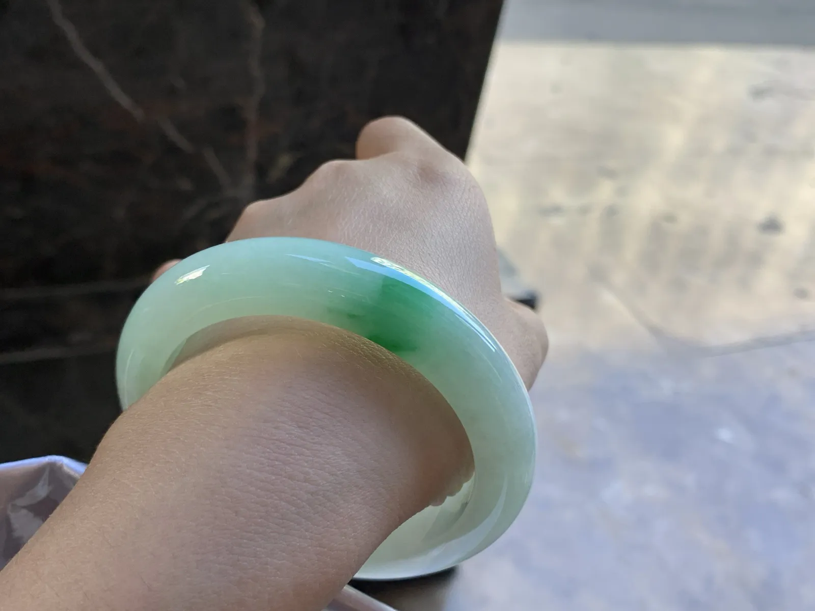 56.5-12.5-9.6

带色手镯^_^色阳