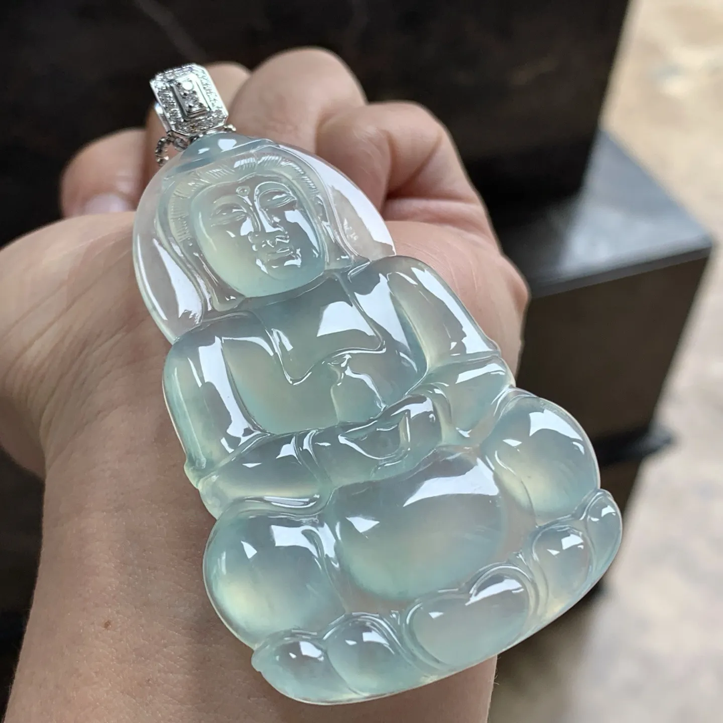 金扣冰种晴水观音^_^尺寸66.2