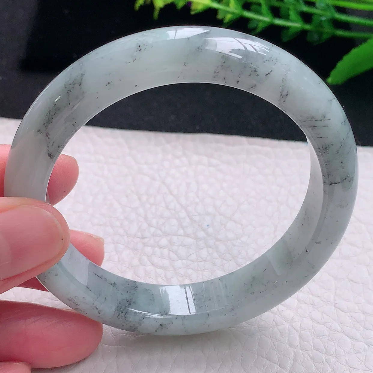 hh自然光57.5*12.5*8.5平安镯 天然缅甸翡翠a 货冰润灵动水墨画般宽边玉镯子